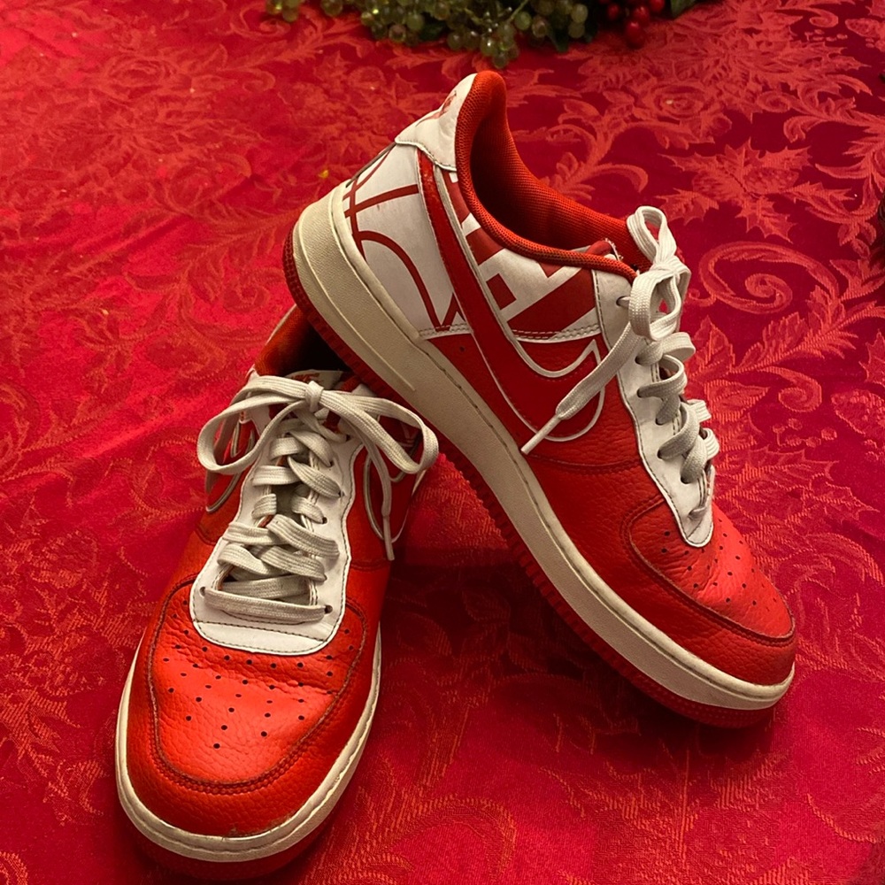 Nike Air Firce 1 red/ white shoes sz 8.5